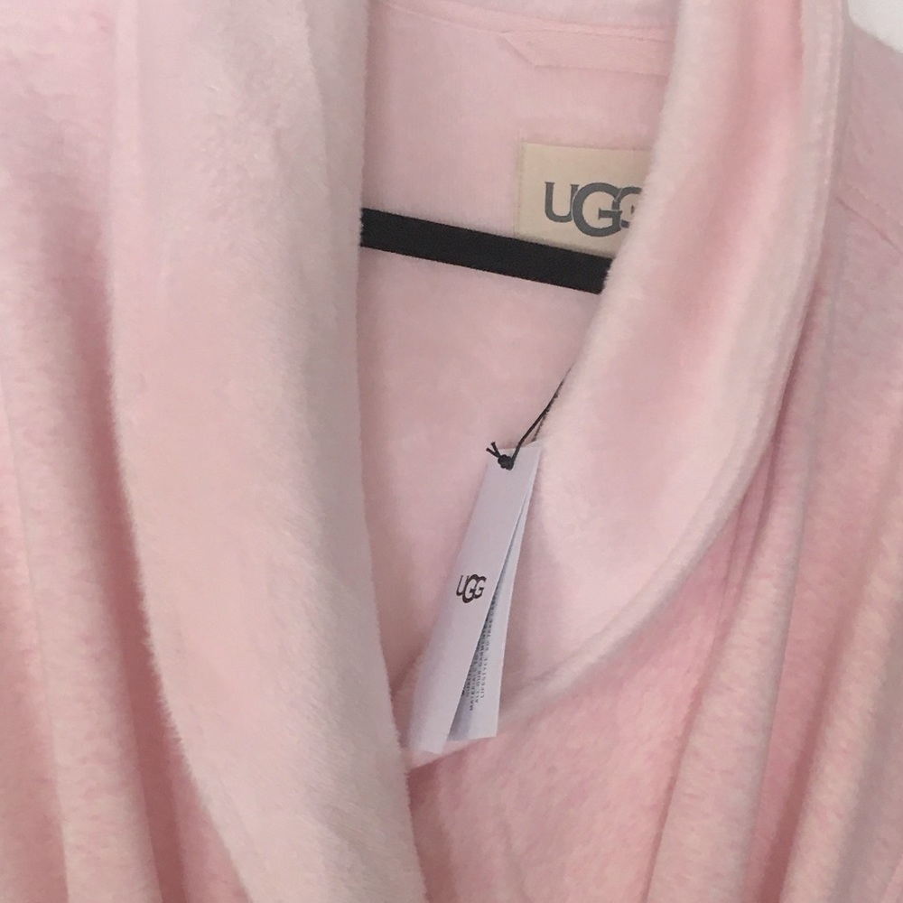 UGG New with Tags 3x Pink Bath Robe.